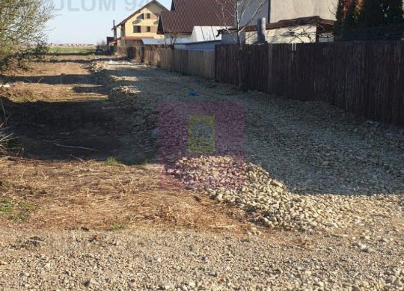 Gulia, lot de casa 528 mp, cu utilitati in apropiere